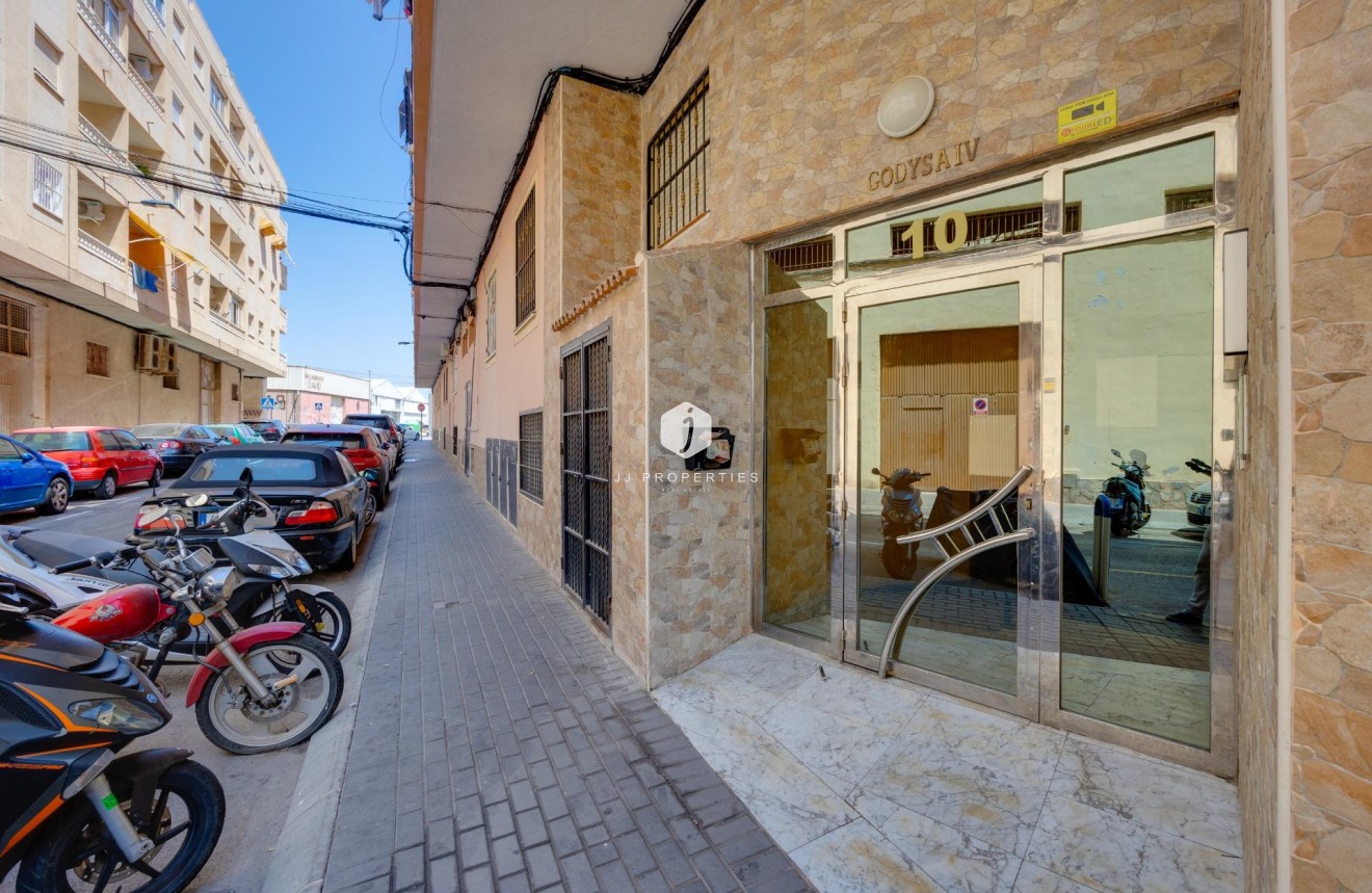 D'occasion - Appartement -
Torrevieja - Centro