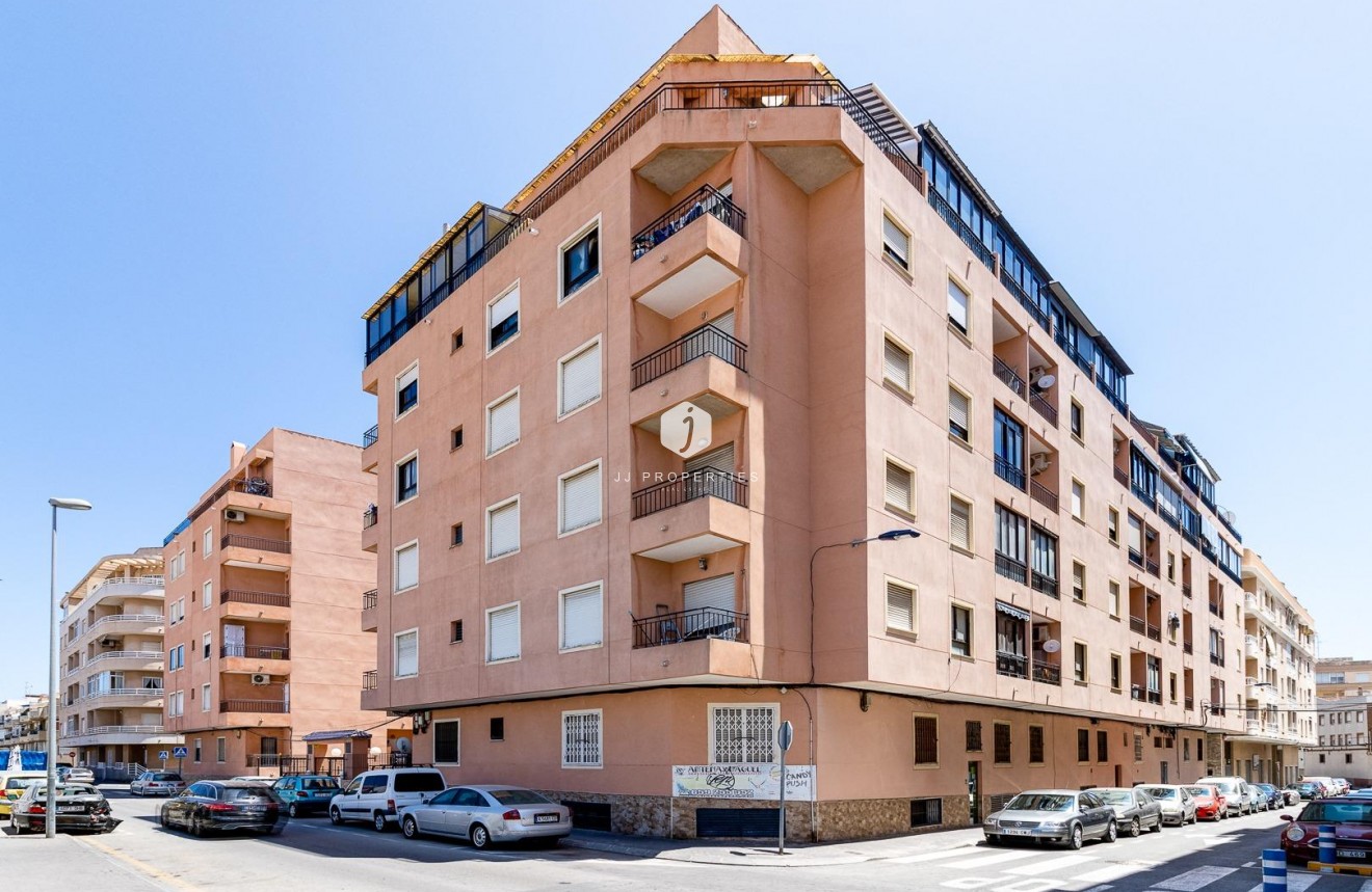 D'occasion - Appartement -
Torrevieja - Centro
