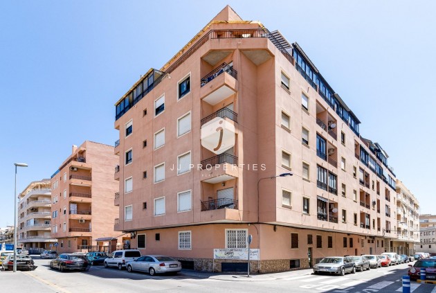 D'occasion - Appartement -
Torrevieja - Centro