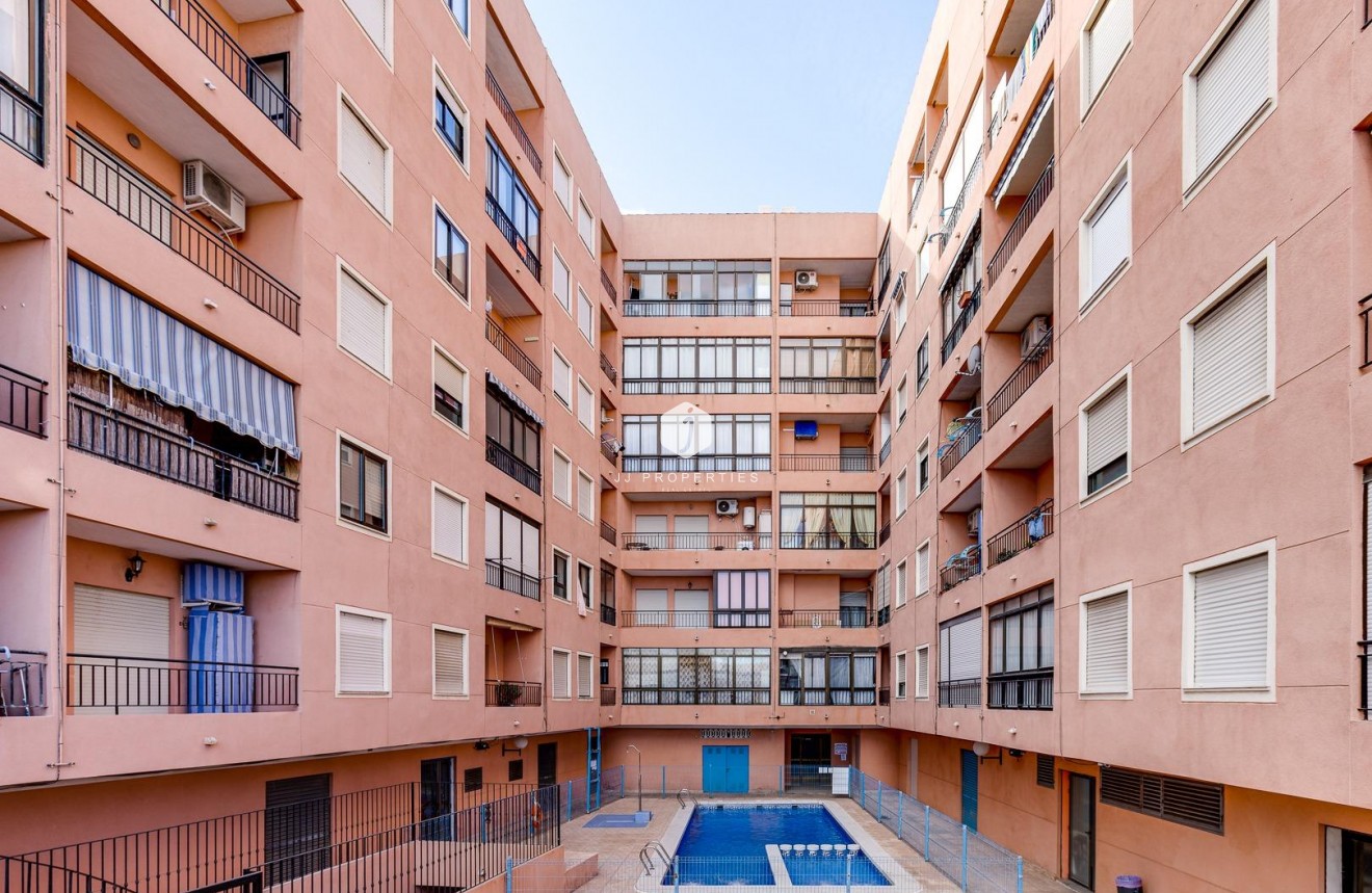 D'occasion - Appartement -
Torrevieja - Centro