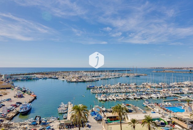 D'occasion - Appartement -
Torrevieja - Centro