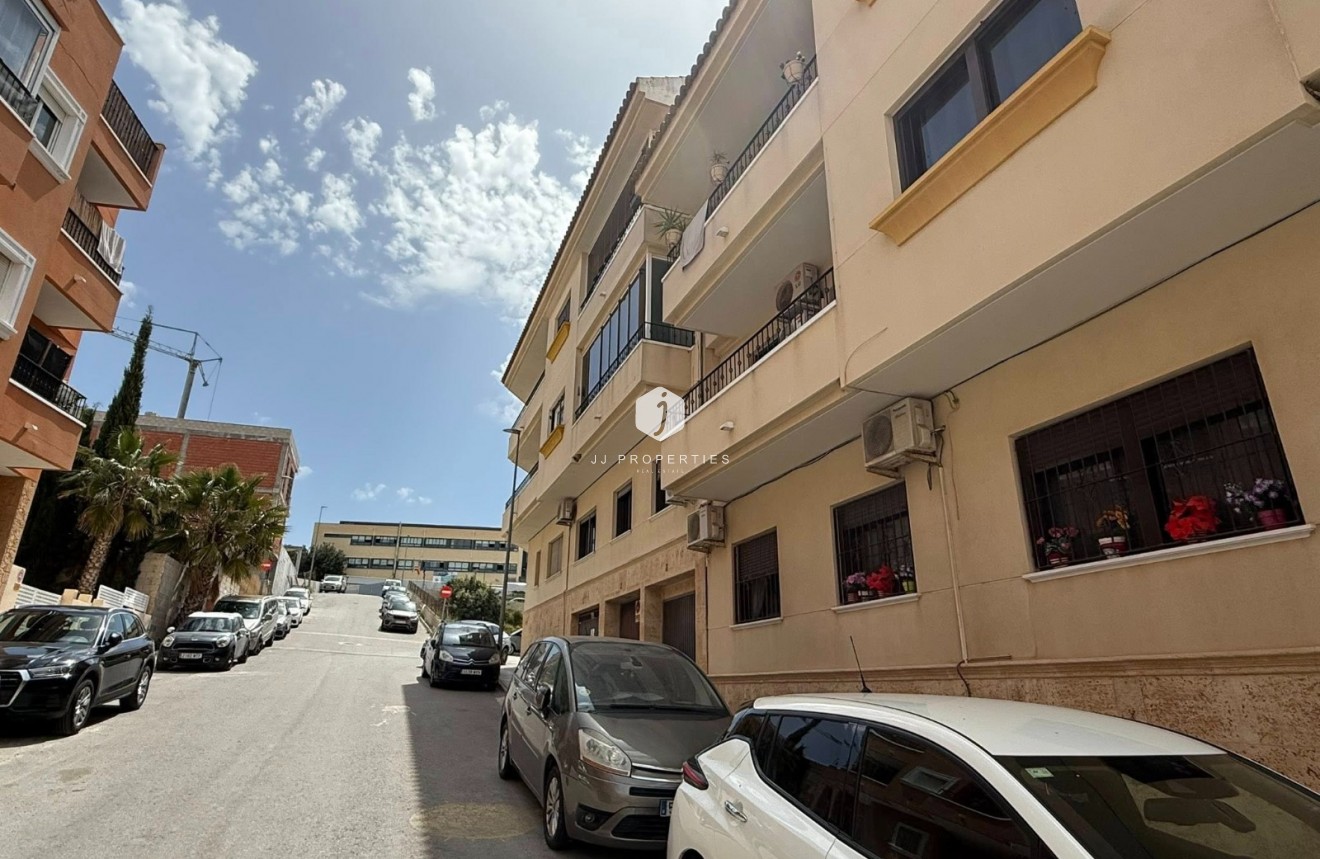 Resale - Apartment / flat -
San Miguel de Salinas - Inland