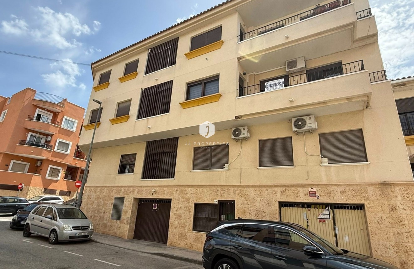 Resale - Apartment / flat -
San Miguel de Salinas - Inland