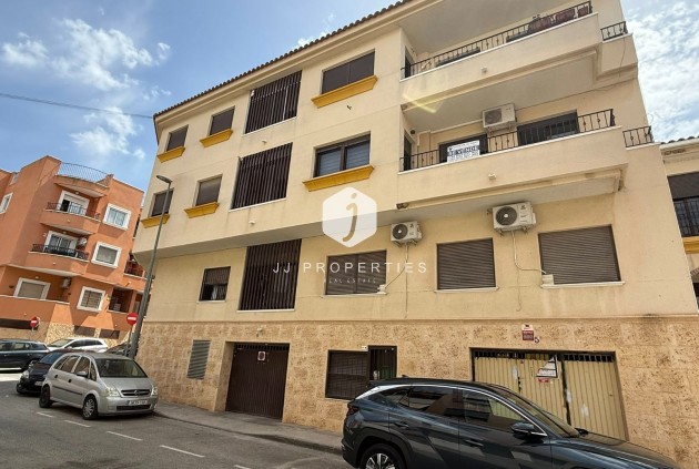 Resale - Apartment / flat -
San Miguel de Salinas - Inland