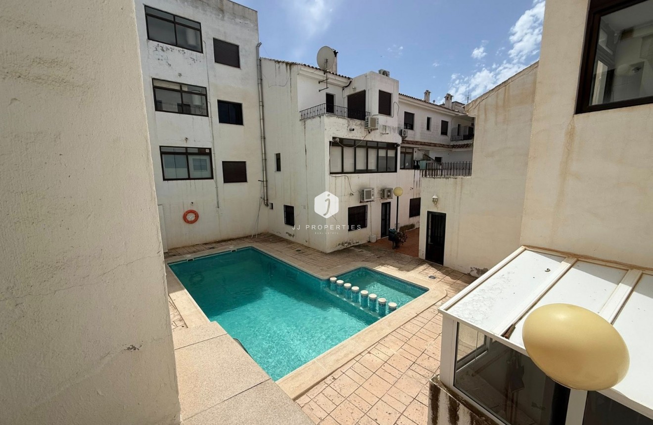 Resale - Apartment / flat -
San Miguel de Salinas - Inland