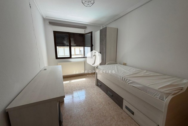 Resale - Apartment / flat -
San Miguel de Salinas - Inland