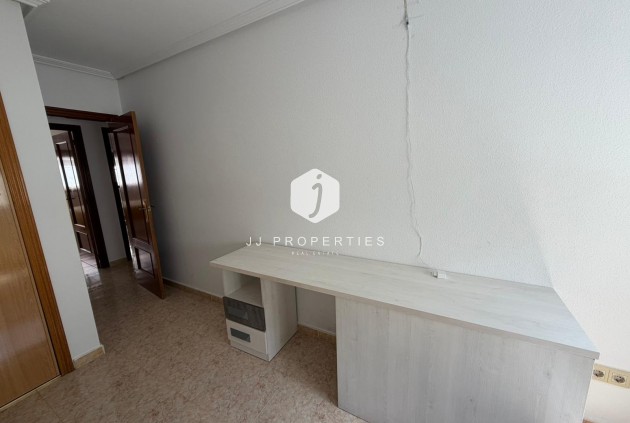 Resale - Apartment / flat -
San Miguel de Salinas - Inland