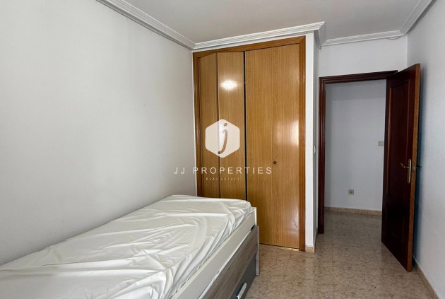 Resale - Apartment / flat -
San Miguel de Salinas - Inland