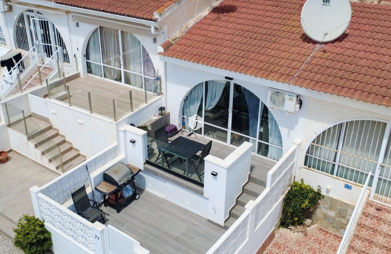 Z drugiej ręki - Bungalow -
Ciudad Quesada - Costa Blanca