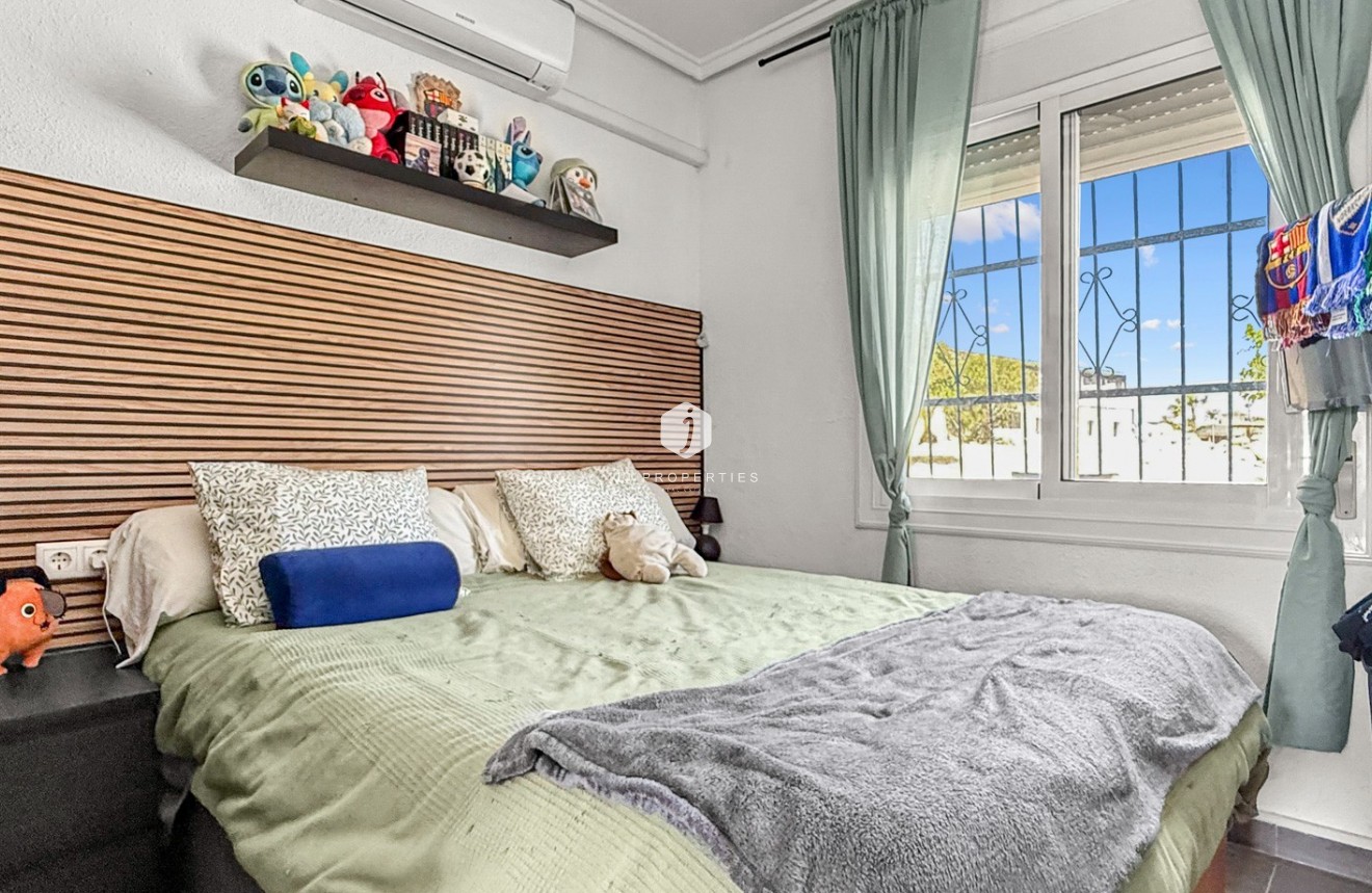Z drugiej ręki - Bungalow -
Ciudad Quesada - Costa Blanca