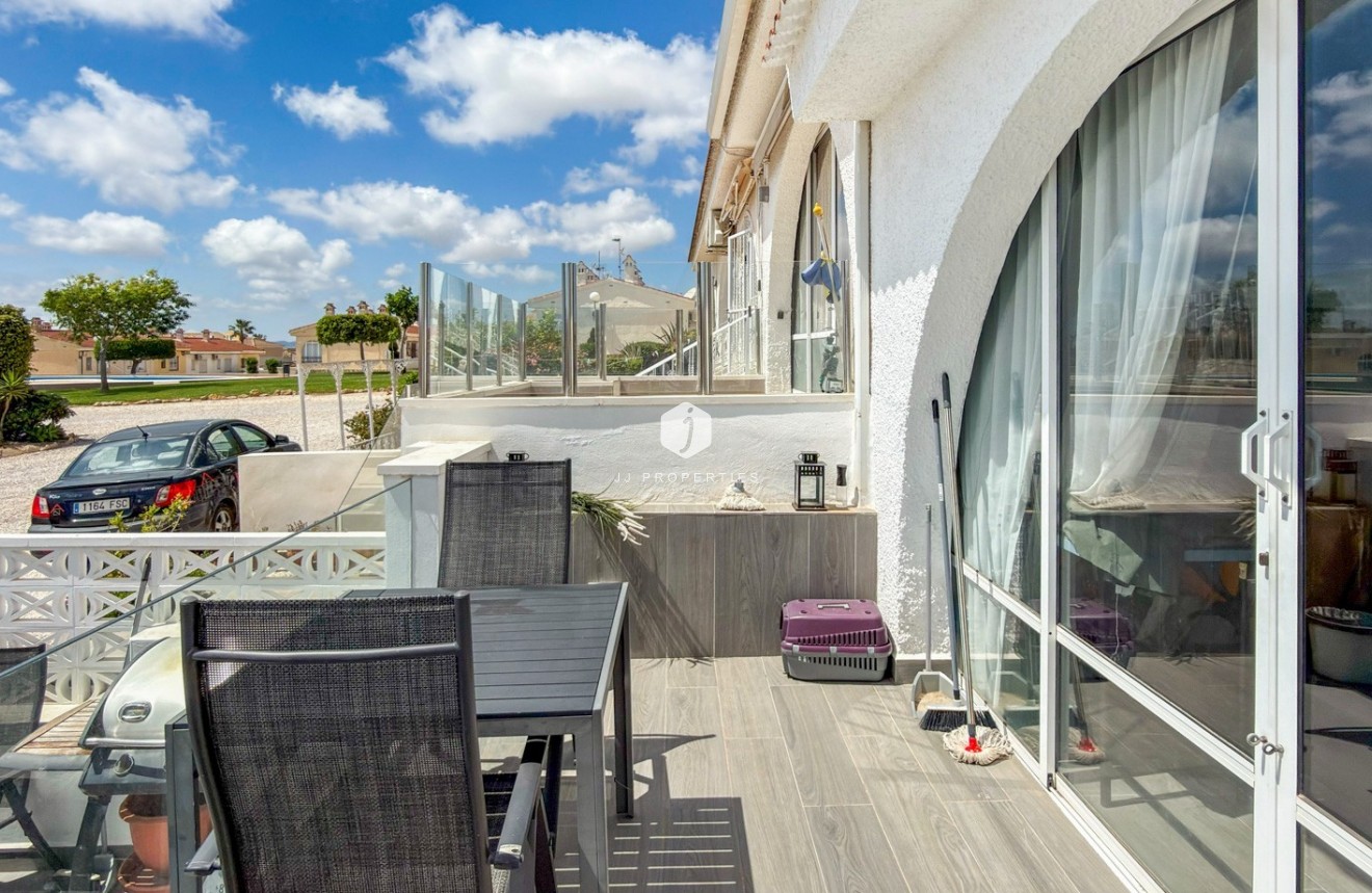 Z drugiej ręki - Bungalow -
Ciudad Quesada - Costa Blanca
