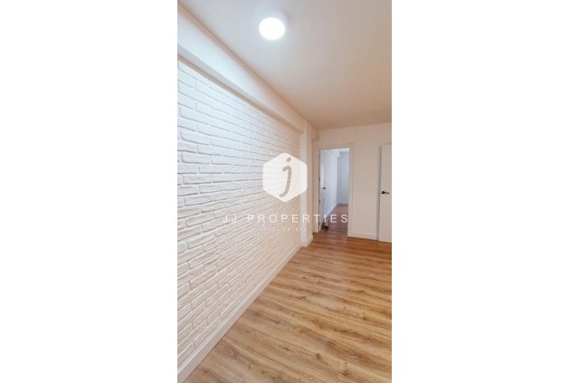 D'occasion - Appartement -
Torrevieja - Centro