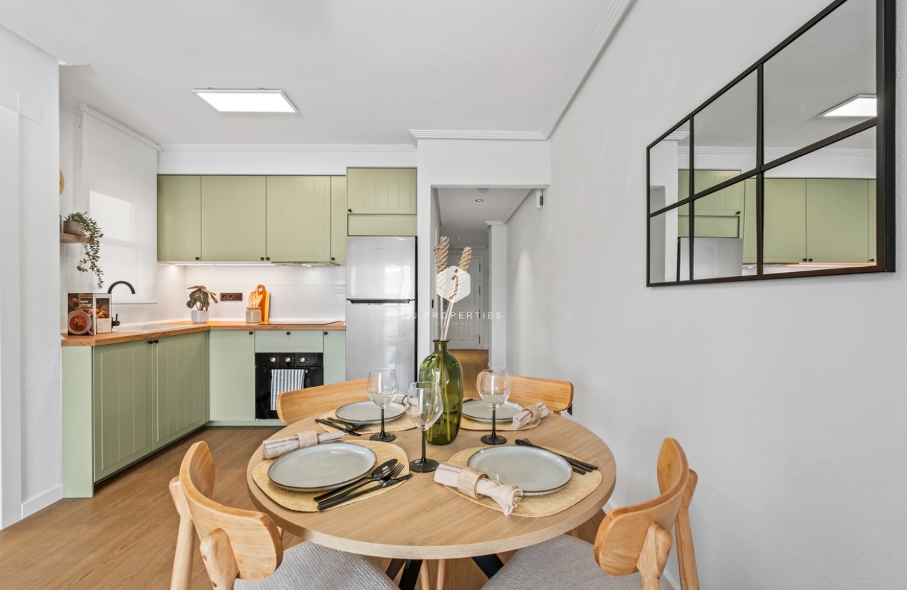 Resale - Apartment / flat -
Playa Flamenca - Costa Blanca
