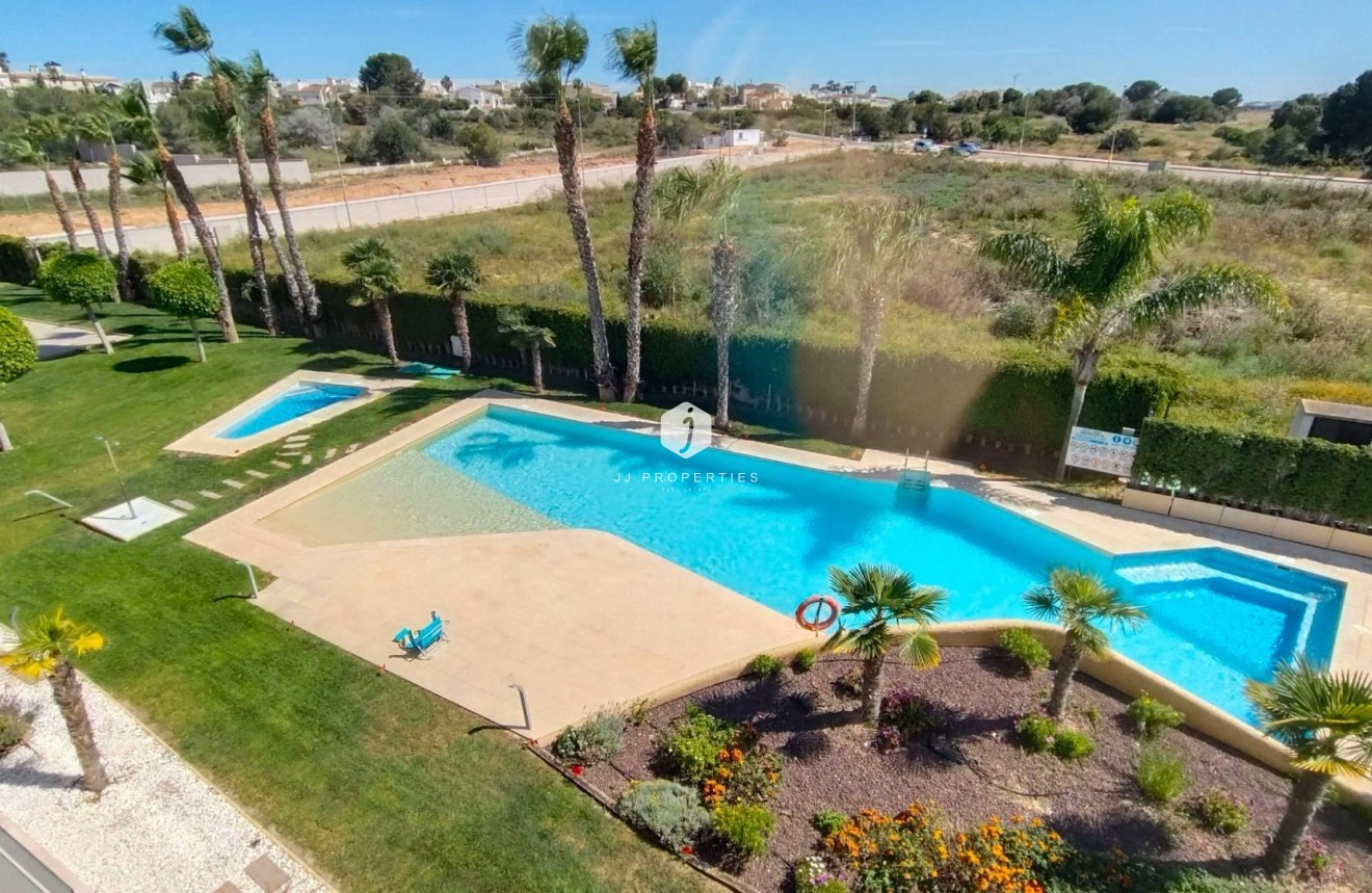 Segunda mano - Apartamento / piso -
Orihuela Costa - PAU 8