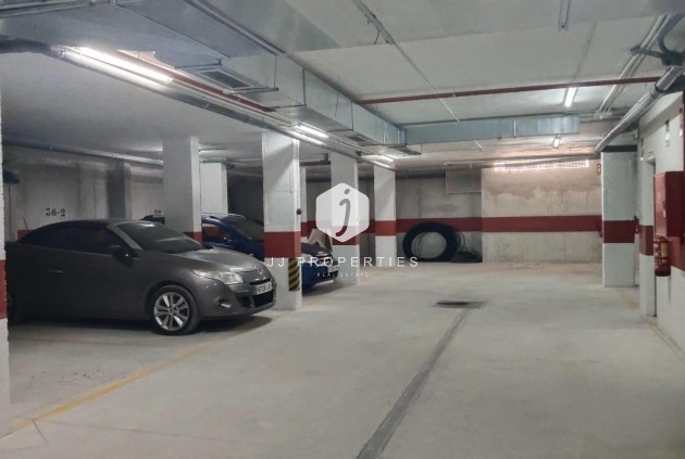 Aus zweiter Hand - Wohnung -
Orihuela Costa - PAU 8