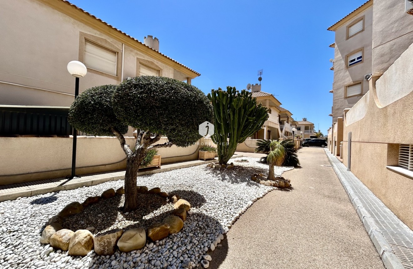 Resale - Apartment / flat -
La Zenia - Costa Blanca