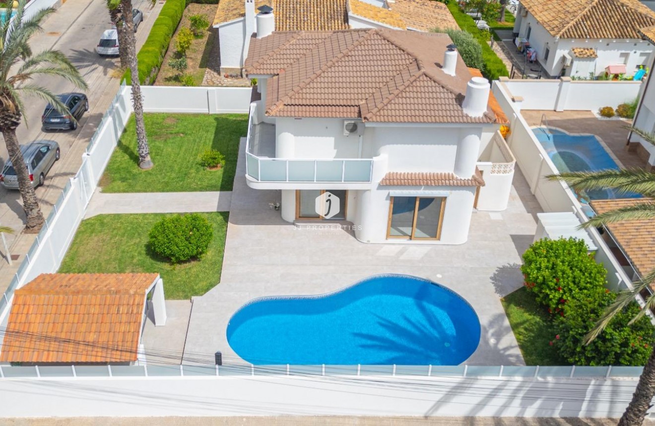 D'occasion - Villa -
Orihuela Costa - Cabo Roig