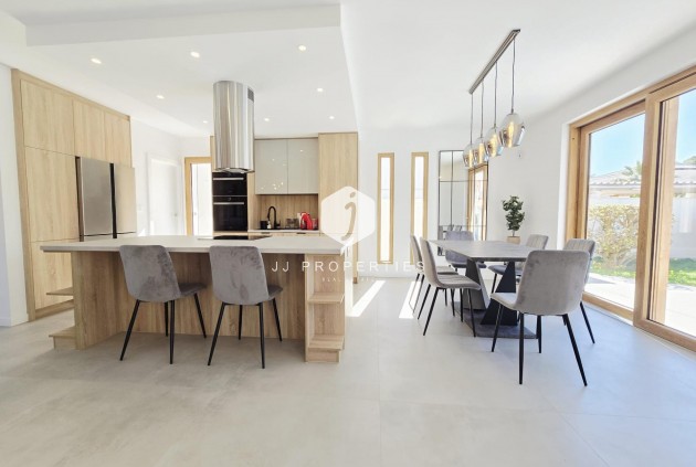 D'occasion - Villa -
Orihuela Costa - Cabo Roig
