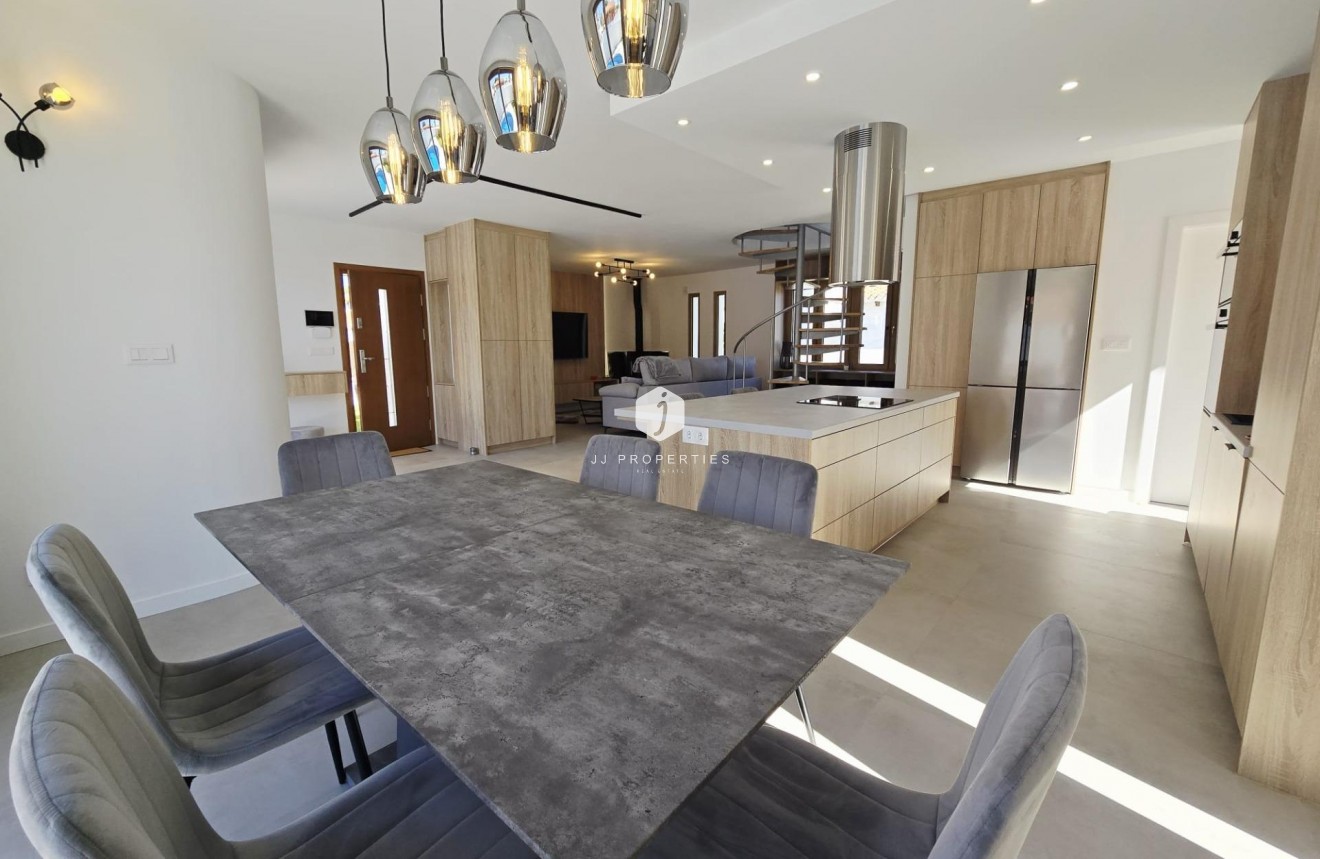 D'occasion - Villa -
Orihuela Costa - Cabo Roig