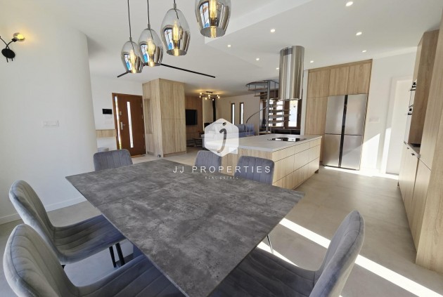 D'occasion - Villa -
Orihuela Costa - Cabo Roig