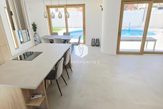 D'occasion - Villa -
Orihuela Costa - Cabo Roig