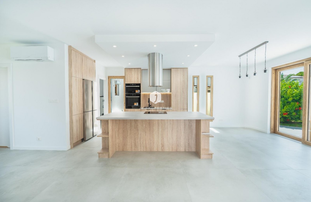 D'occasion - Villa -
Orihuela Costa - Cabo Roig