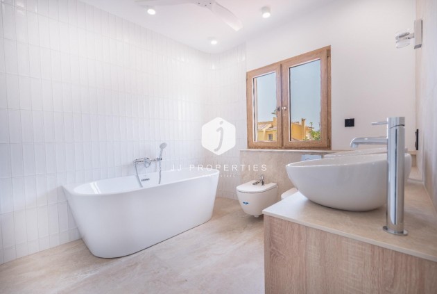 D'occasion - Villa -
Orihuela Costa - Cabo Roig
