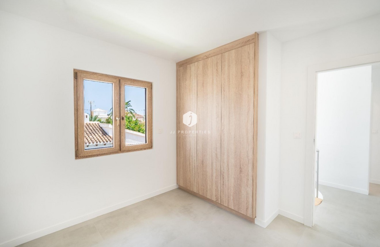D'occasion - Villa -
Orihuela Costa - Cabo Roig