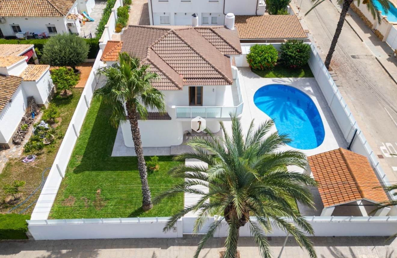 D'occasion - Villa -
Orihuela Costa - Cabo Roig