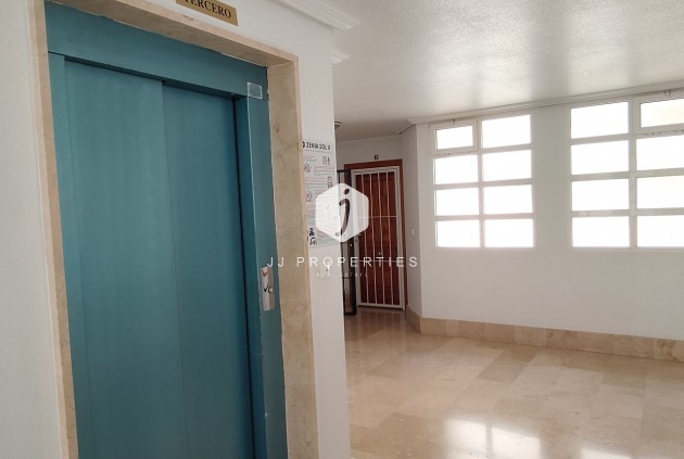 Resale - Apartment / flat -
La Zenia - Costa Blanca