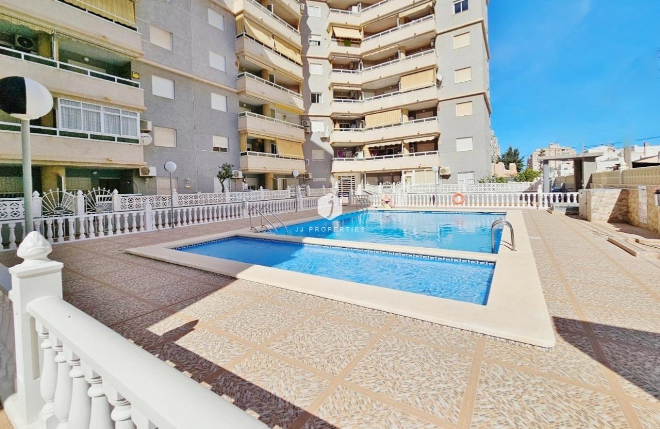 Tweedehands - Appartement / flat -
Torrevieja - Nueva Torrevieja