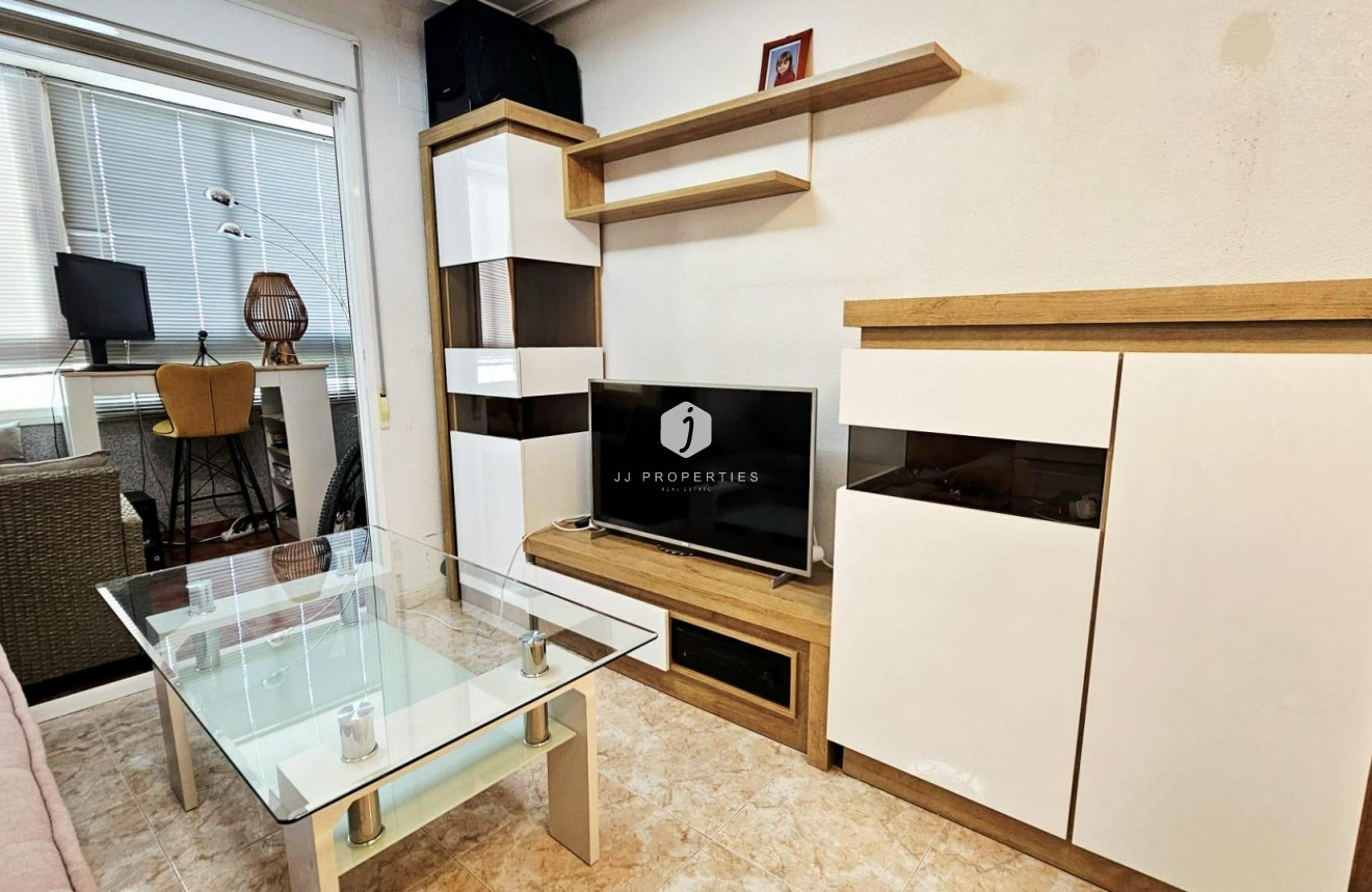 Tweedehands - Appartement / flat -
Torrevieja - Nueva Torrevieja