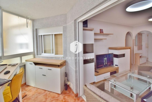 Tweedehands - Appartement / flat -
Torrevieja - Nueva Torrevieja