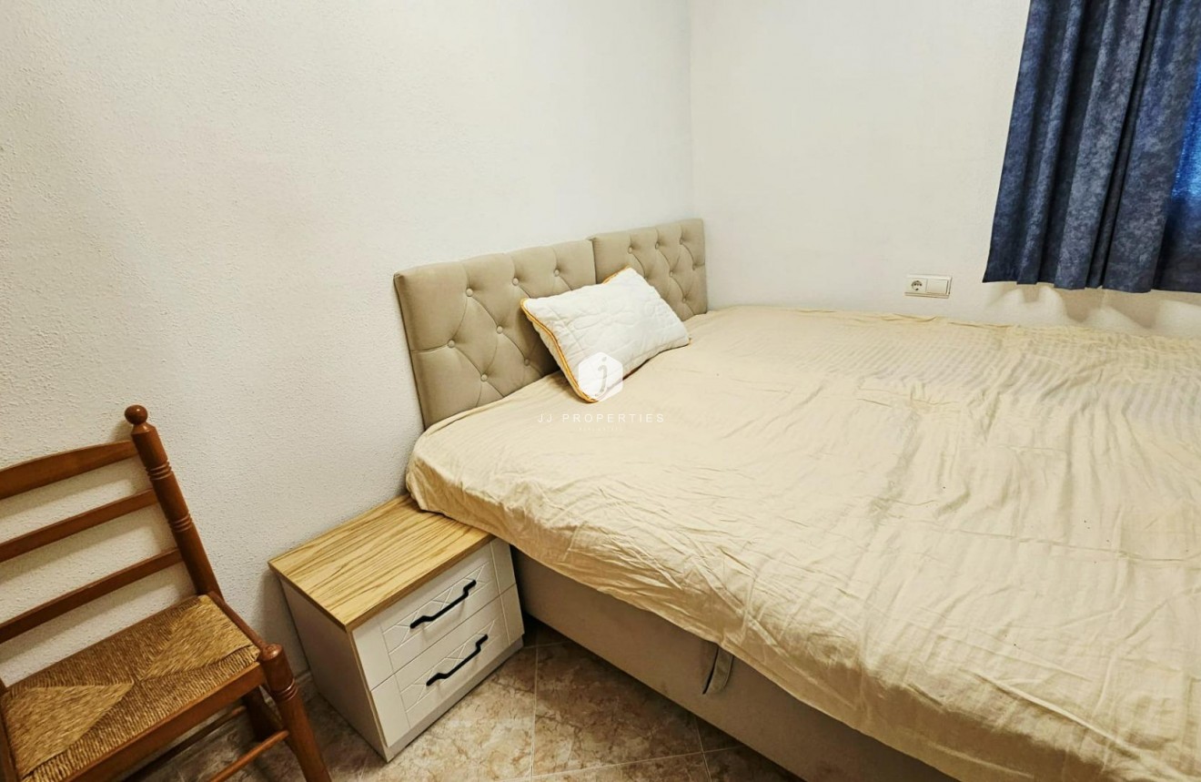 Tweedehands - Appartement / flat -
Torrevieja - Nueva Torrevieja