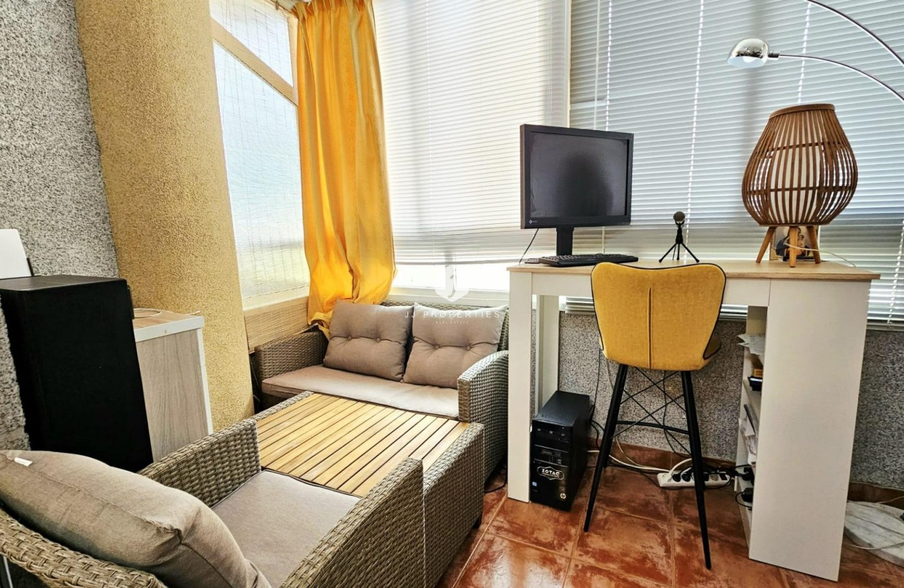 Tweedehands - Appartement / flat -
Torrevieja - Nueva Torrevieja