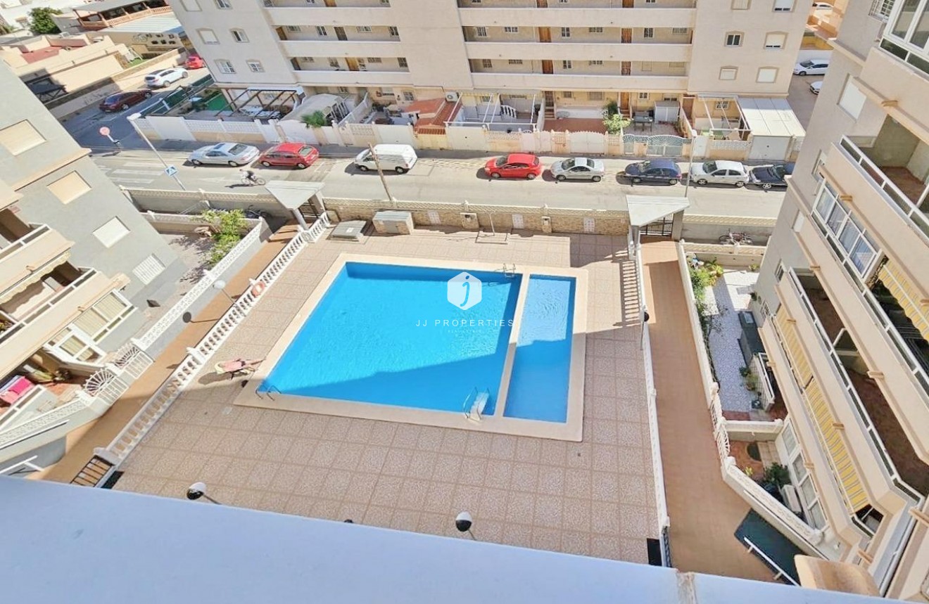 Tweedehands - Appartement / flat -
Torrevieja - Nueva Torrevieja