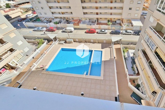 Tweedehands - Appartement / flat -
Torrevieja - Nueva Torrevieja