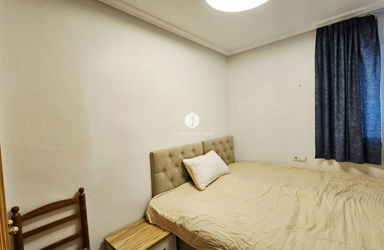 Tweedehands - Appartement / flat -
Torrevieja - Nueva Torrevieja