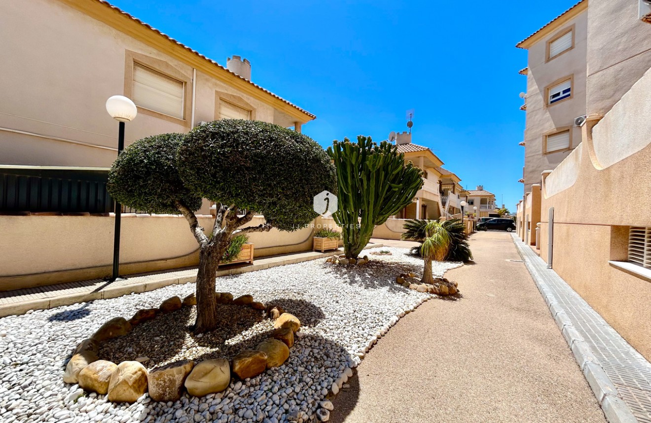 Resale - Apartment / flat -
La Zenia - Costa Blanca