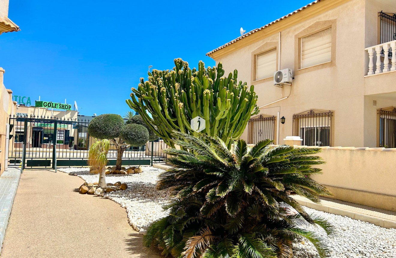 Resale - Apartment / flat -
La Zenia - Costa Blanca