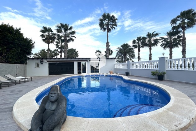Resale - Villa -
Catral - Costa Blanca