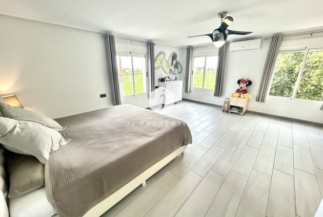 Resale - Villa -
Catral - Costa Blanca