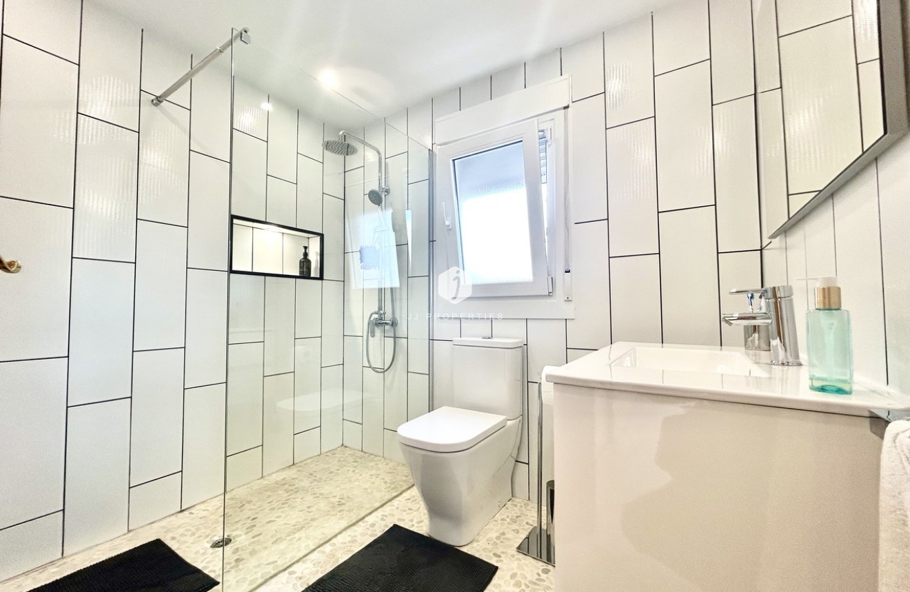 Resale - Villa -
Catral - Costa Blanca