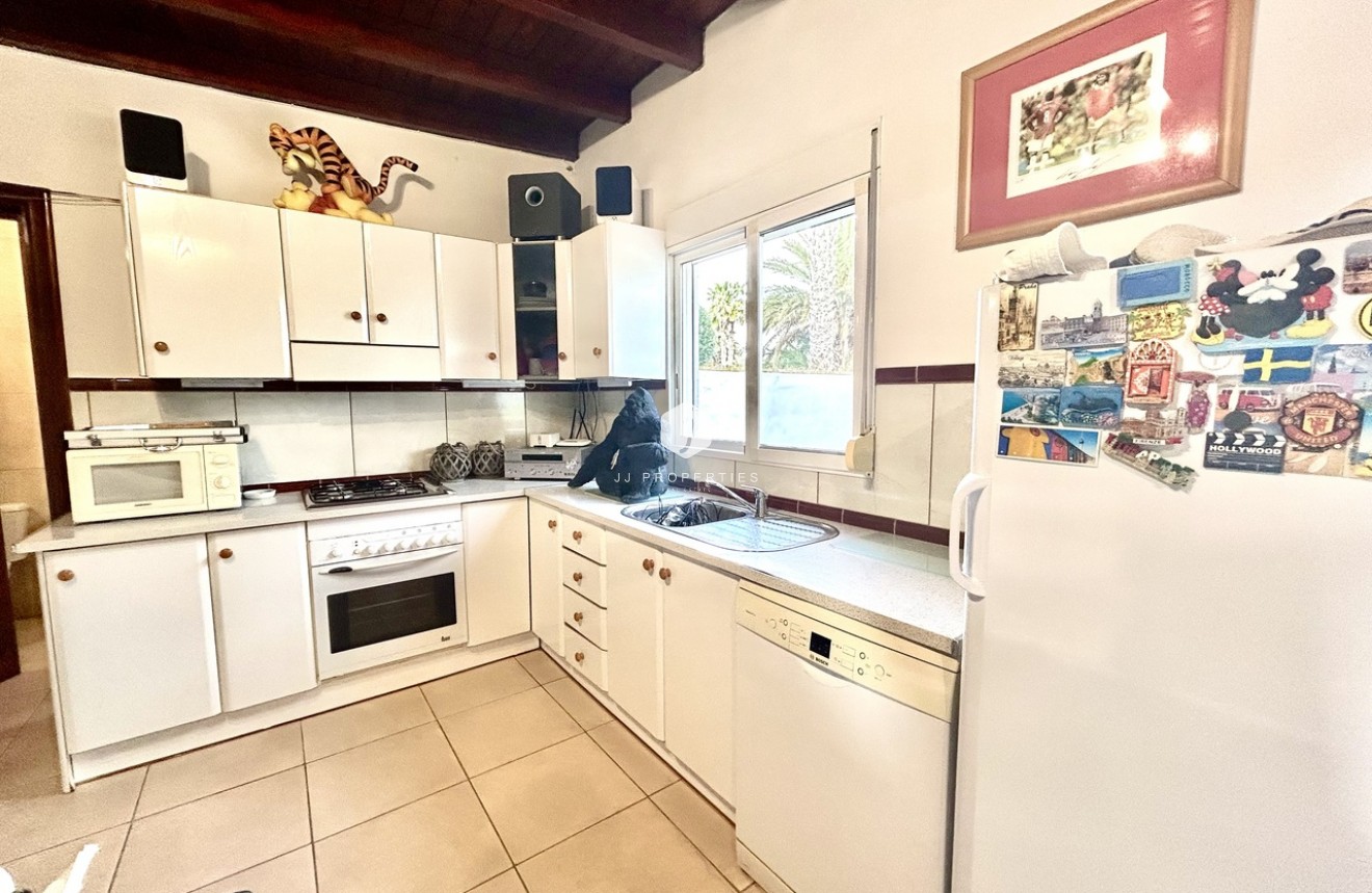 Resale - Villa -
Catral - Costa Blanca