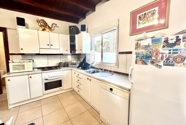 Resale - Villa -
Catral - Costa Blanca