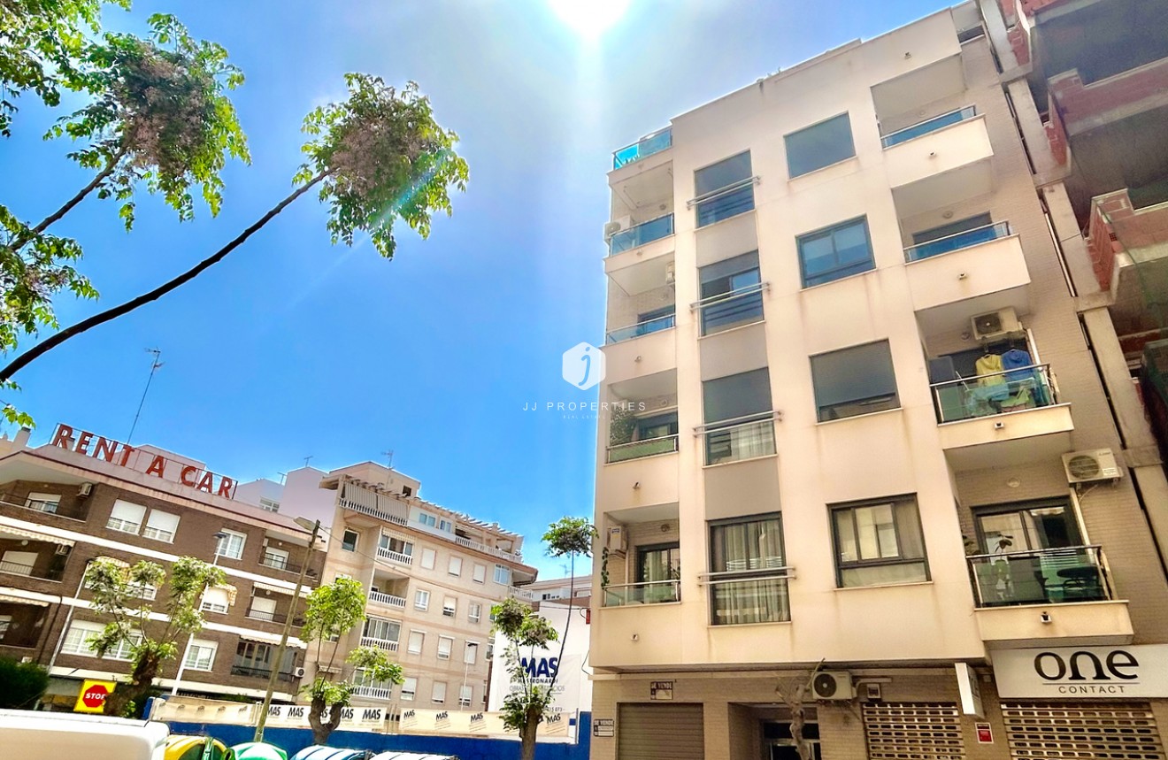 Tweedehands - Appartement / flat -
Torrevieja - Costa Blanca