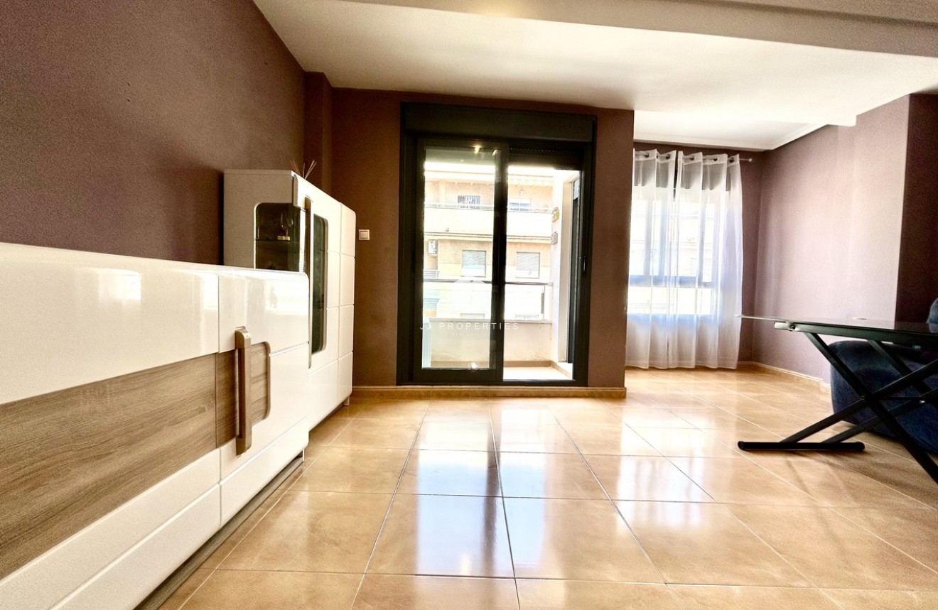 Tweedehands - Appartement / flat -
Torrevieja - Costa Blanca
