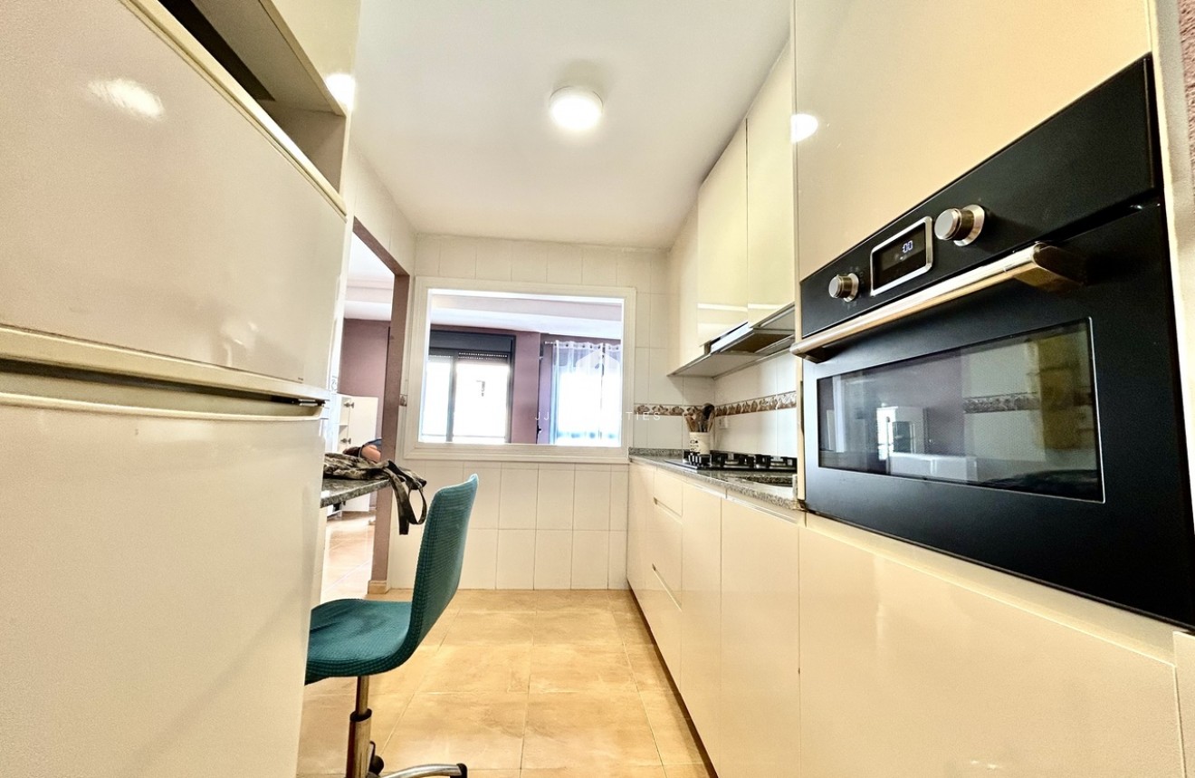 Tweedehands - Appartement / flat -
Torrevieja - Costa Blanca