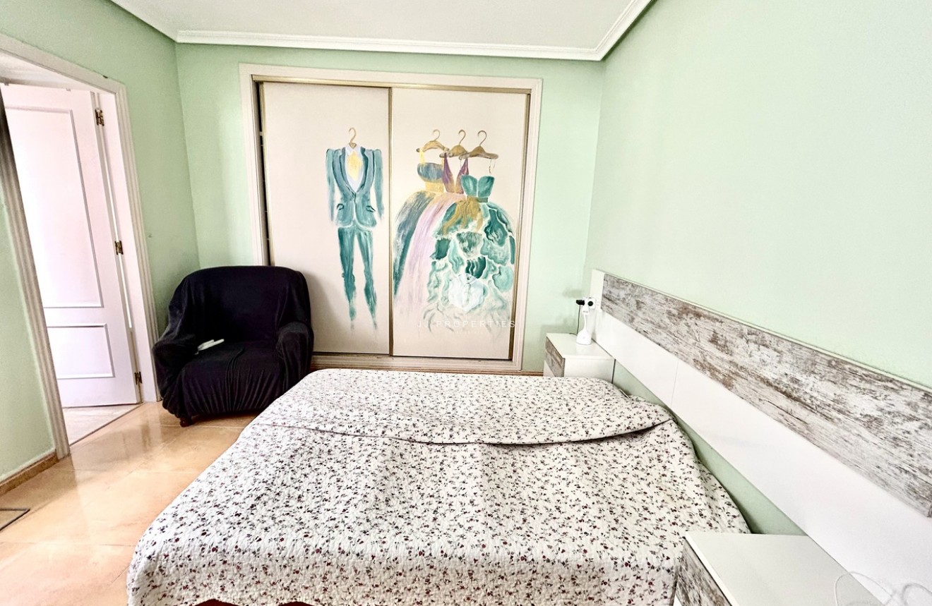 Tweedehands - Appartement / flat -
Torrevieja - Costa Blanca