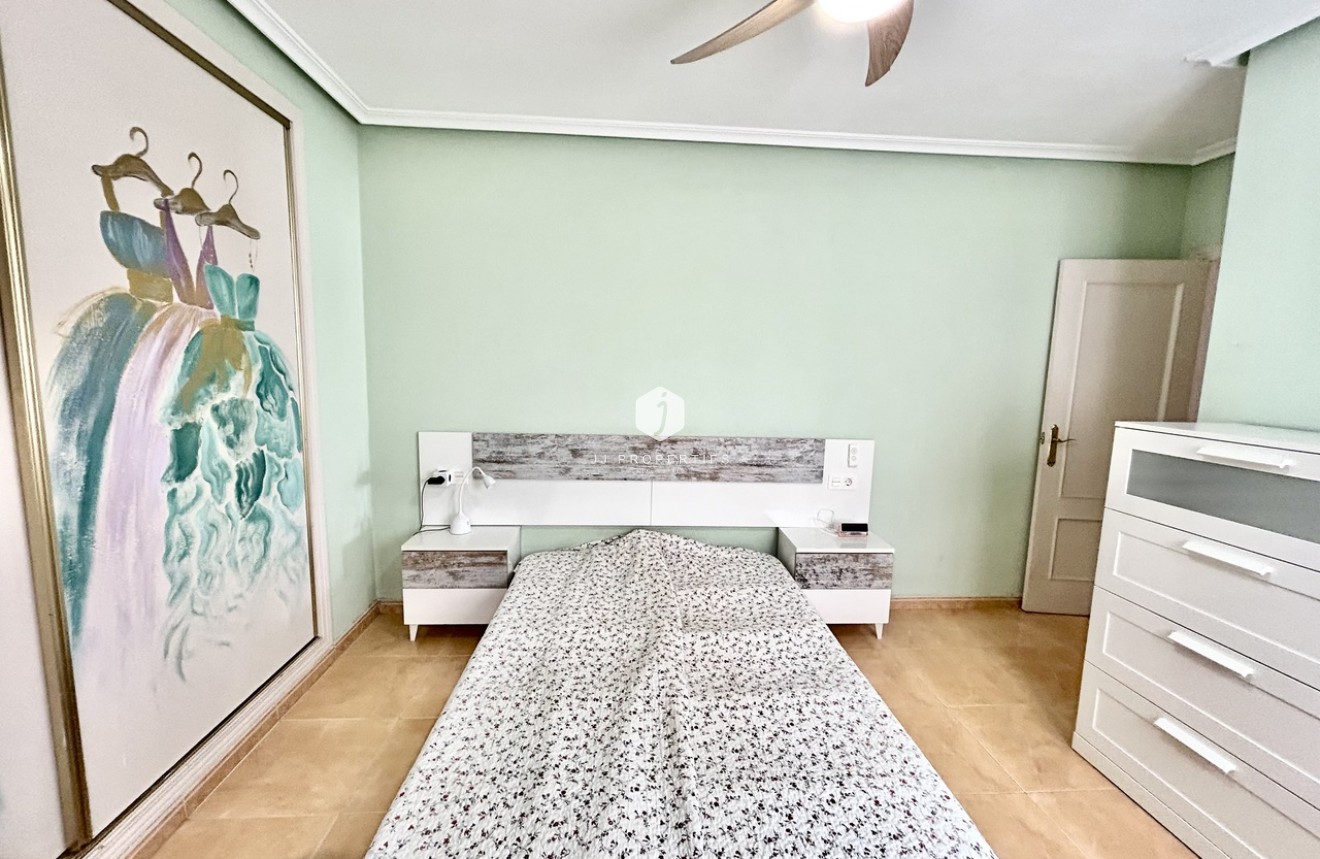 Tweedehands - Appartement / flat -
Torrevieja - Costa Blanca